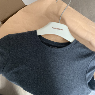 圆领简约纯色百搭显瘦短袖 新款 上衣 春季 午茶小调