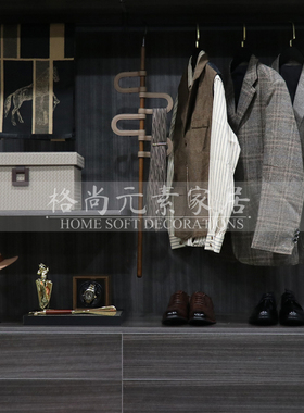 样板房衣帽间衣服鞋子饰品摆件