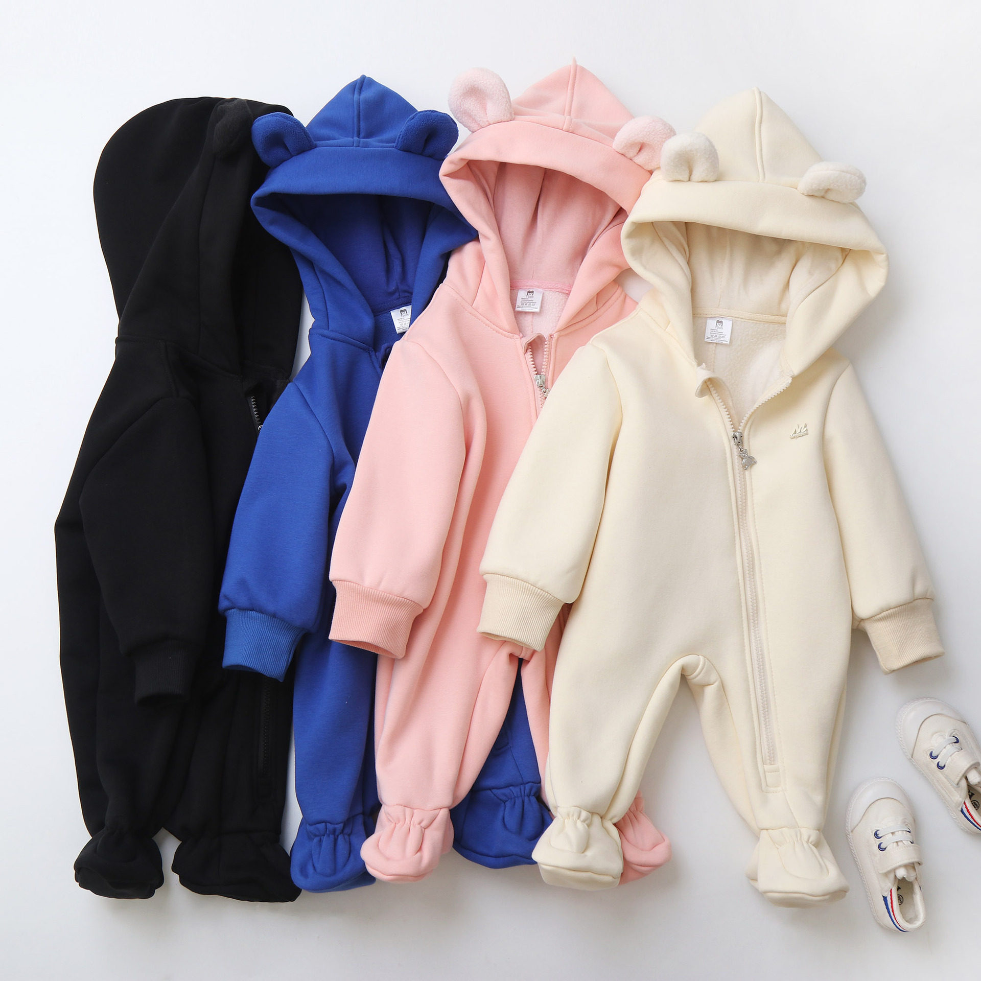 双面一体北极绒爬服新生儿宝宝连体衣抱抱服外出服2026春秋冬新款