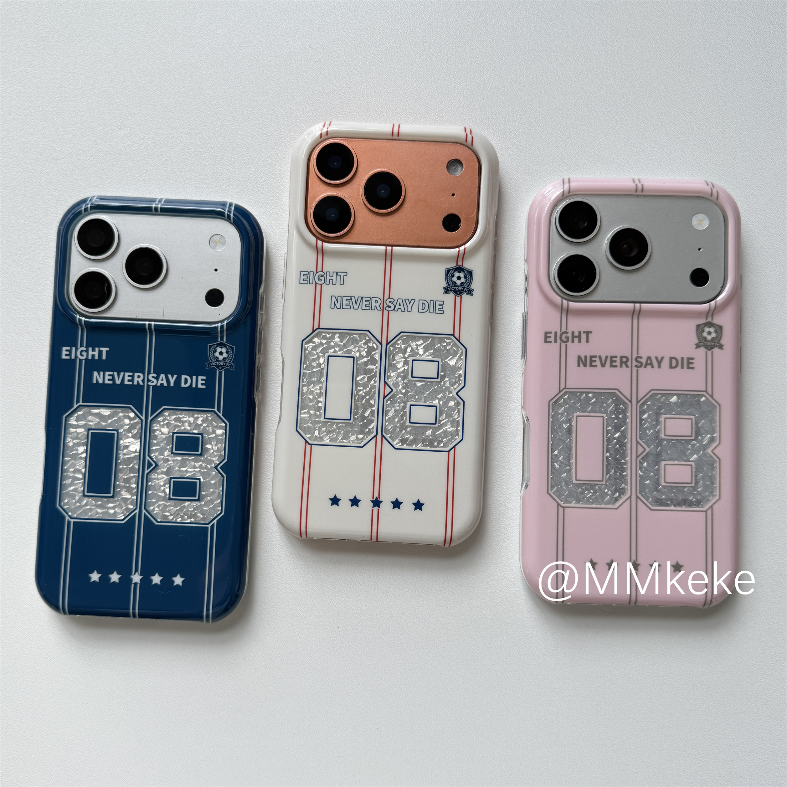 MMkeke美式运动风ins情侣闪闪8号蓝色粉色足球球衣适用iPhone18promax双层imd手机壳17pm苹果16pro保护套15pm