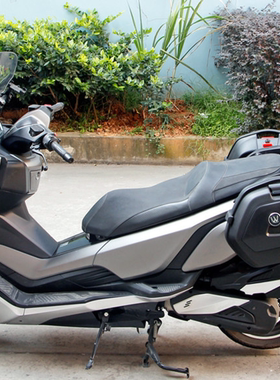 适用宗申赛科龙rt3踏板摩托车边箱侧箱三箱尾箱尾架储物箱后备箱