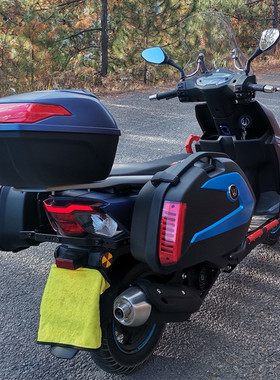 适用豪爵AFR125边箱城市之鹰HJ125T-27护杠保险杠虎鲨VX尾架挡风