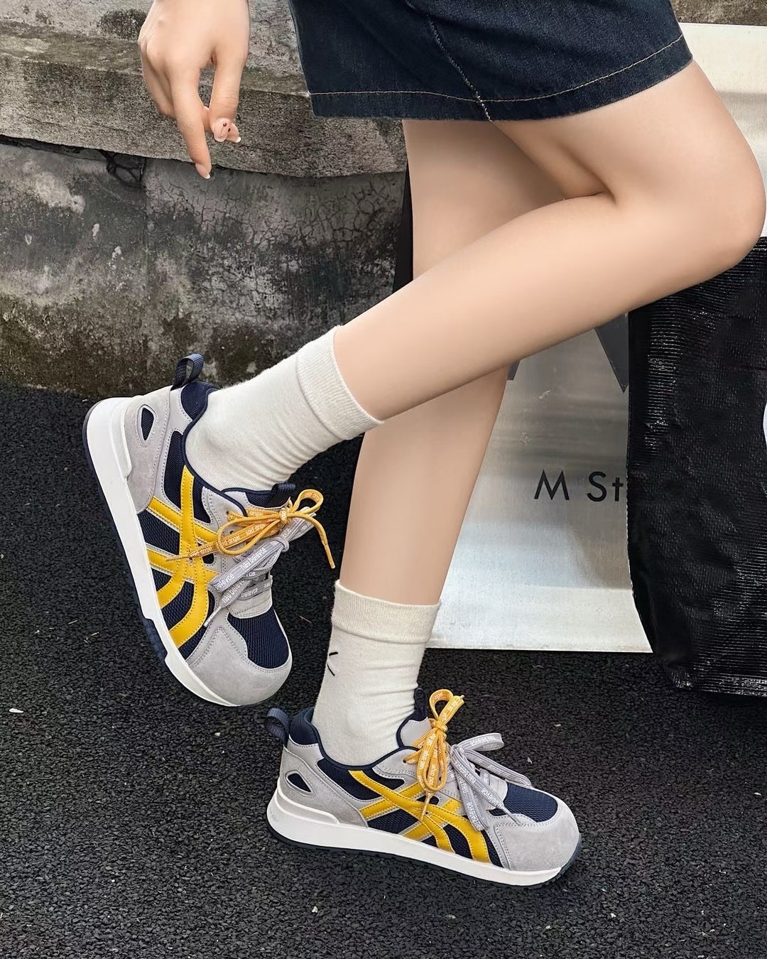 N6 Namp62025秋季新款女鞋真皮皮面透气休闲运动鞋女时尚德训鞋