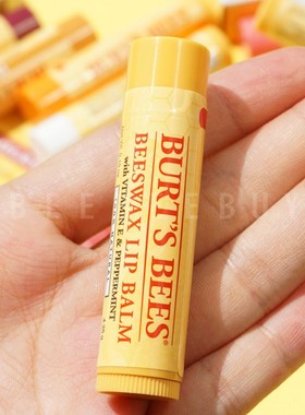 Burt's Bees  Natural Moisturizing Lip Balm Beeswax