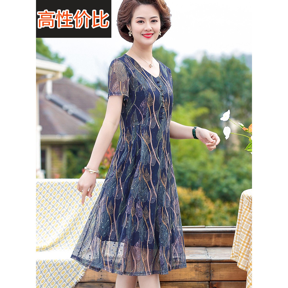 小妈妈直筒连衣裙优雅的中年妇女夏季服装2025新款中老年人夏季雪