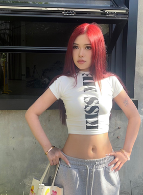 PGND2024夏 “KISSME”黑色两色后背蕾丝拼接辣妹露脐tee