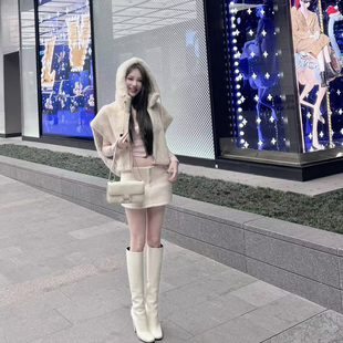 白色秋冬包臀裙短裙韩系 绵绵云朵 Mirror梦诗焓现货 花三三同款