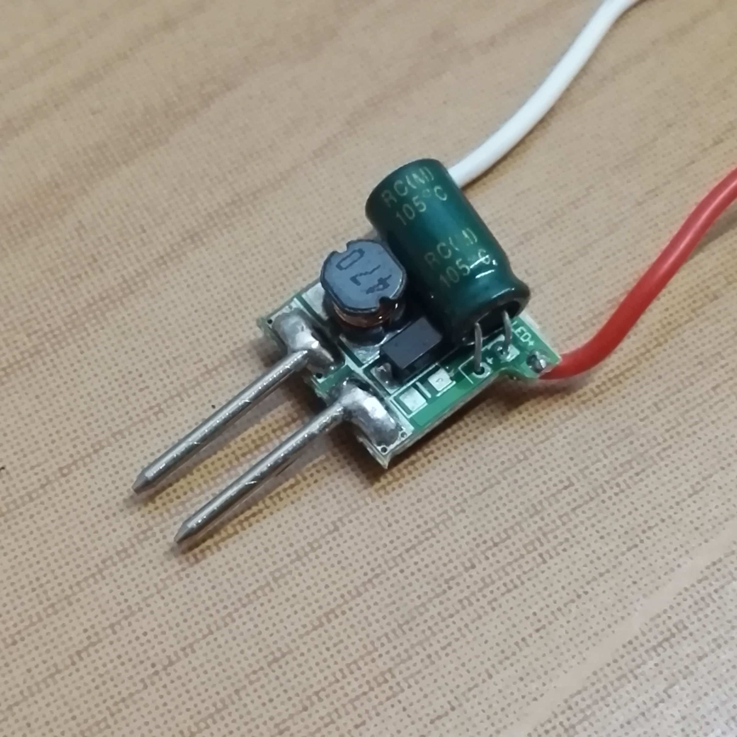 高品质降压驱动电源恒流