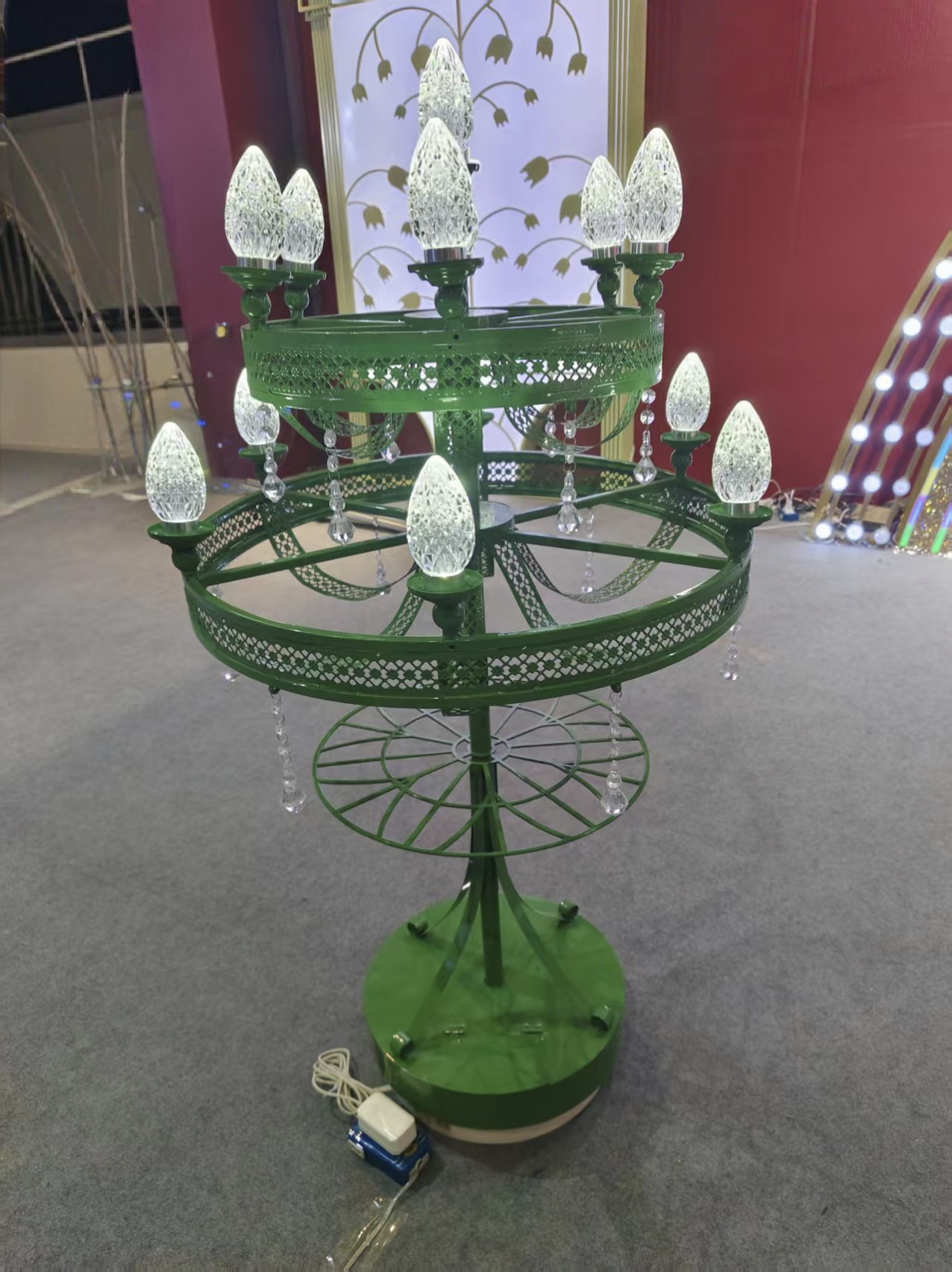 新婚礼堂道具铁艺发光水晶花器婚庆商场橱窗装饰道具T台桌花摆件