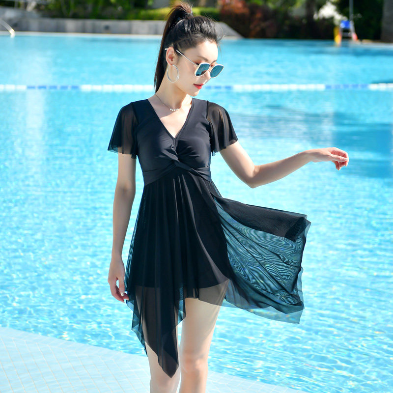 游泳衣女款高级感2026新款连体女士成人游泳馆专用大码胖mm泡温泉