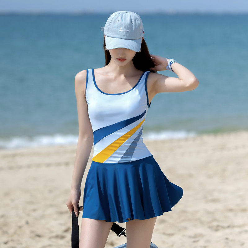 游泳衣女款2025新款爆款连体遮肚显瘦保守大码胖mm微胖女孩泡温泉