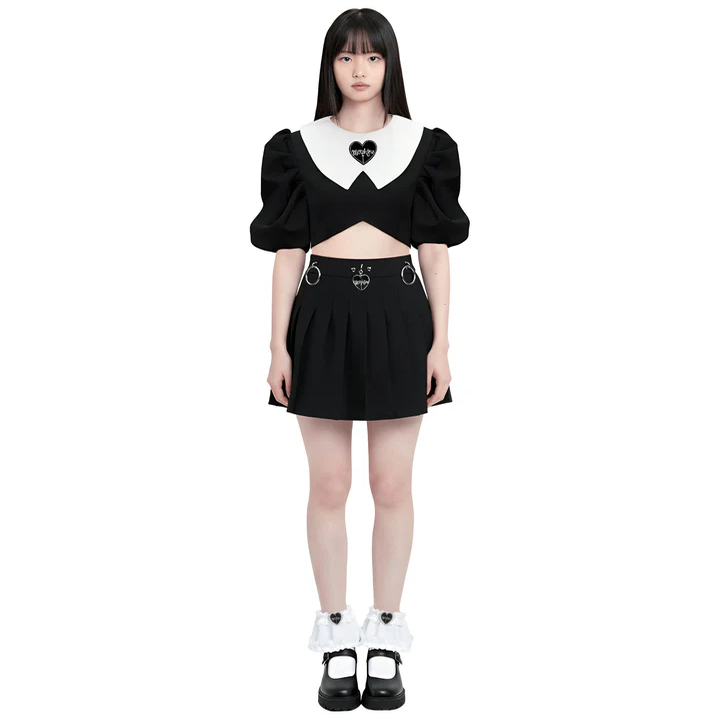 暗黑甜系娃娃领交叉露脐短款上衣