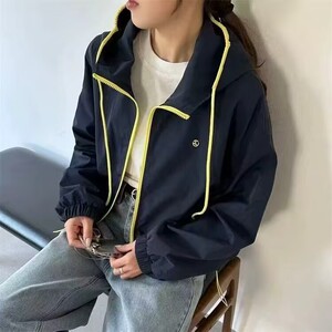 欧货2025春季新款连帽短外套女高级感时尚小个子冲锋衣宽松上衣潮