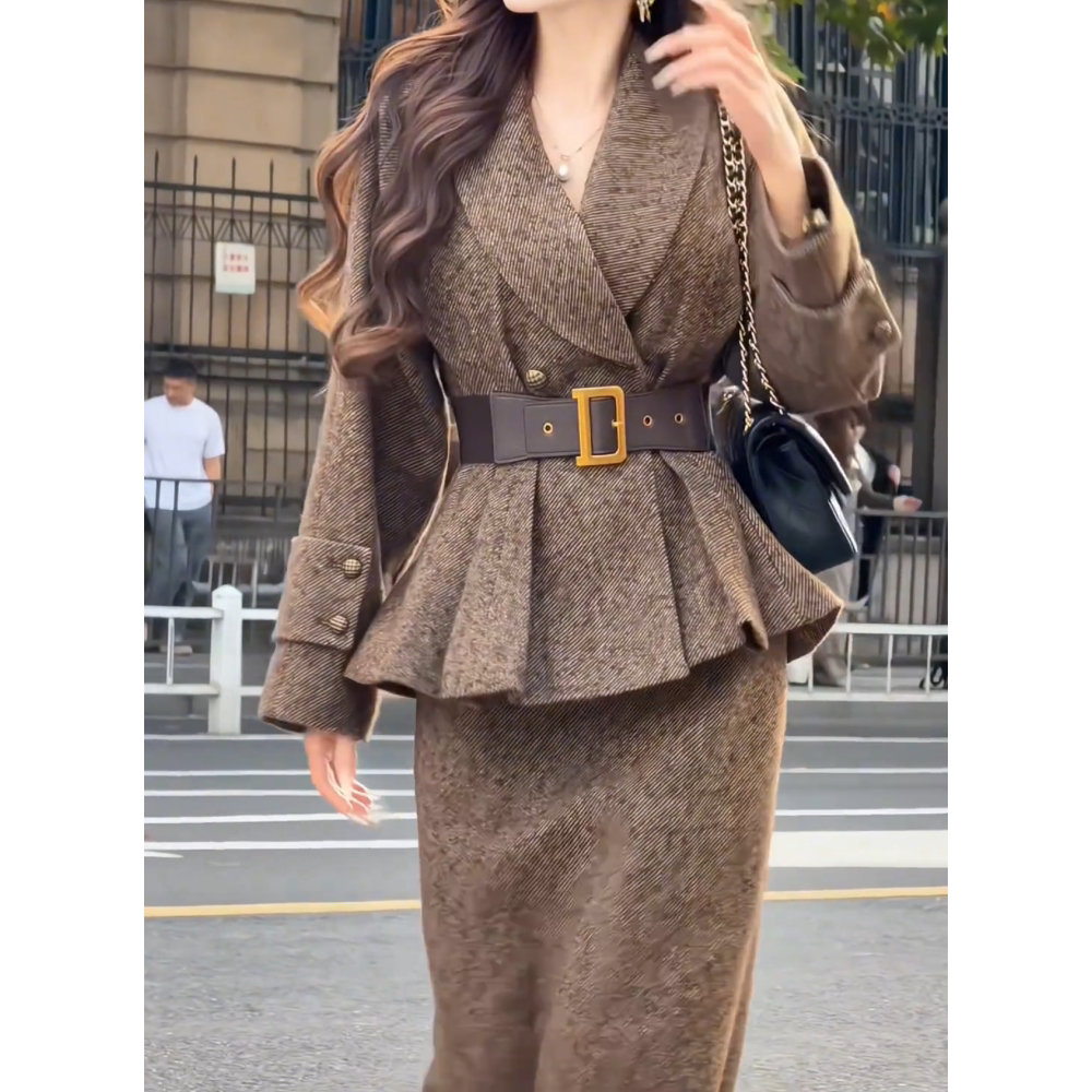 老钱风棕色外套半裙毛呢套装女款