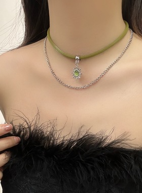 春夏饰品感皮革项链抹茶绿太阳吊坠双层项圈choker颈链锁骨链