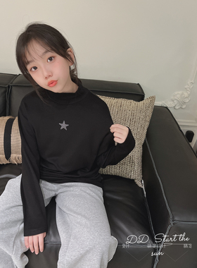 Half modern 男童女童可亲子黑色白色五角星贴钻发热打底衫 238元