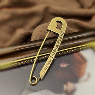 胸针复古风 扣个性 古风大别针 英文字母胸针毛衣披肩扣针棉麻开衫