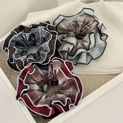 酒红格纹双色拼接褶皱花边发圈