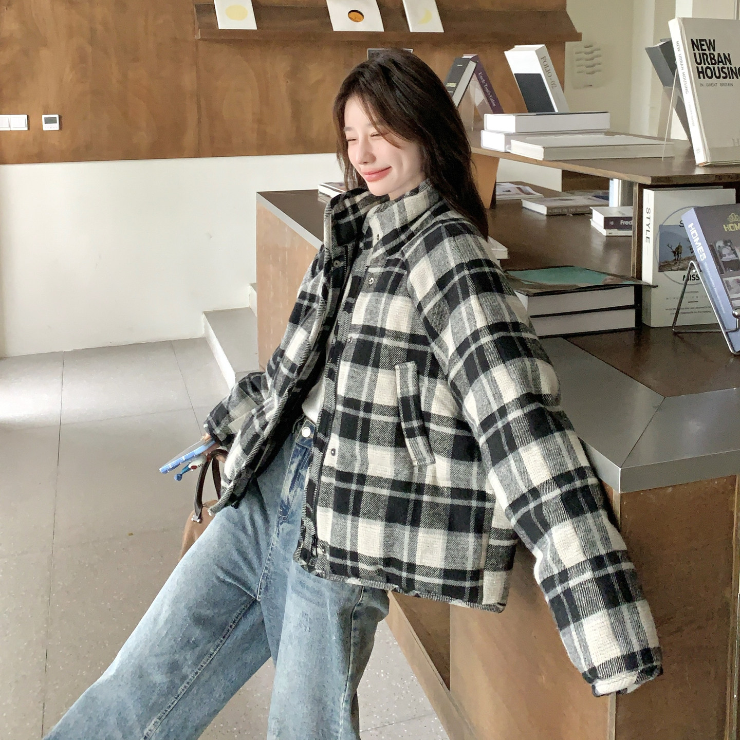 新款现货！主推复古格子宽松加厚羽绒服2C296-9558-P265K388,女装羽绒服,2C296