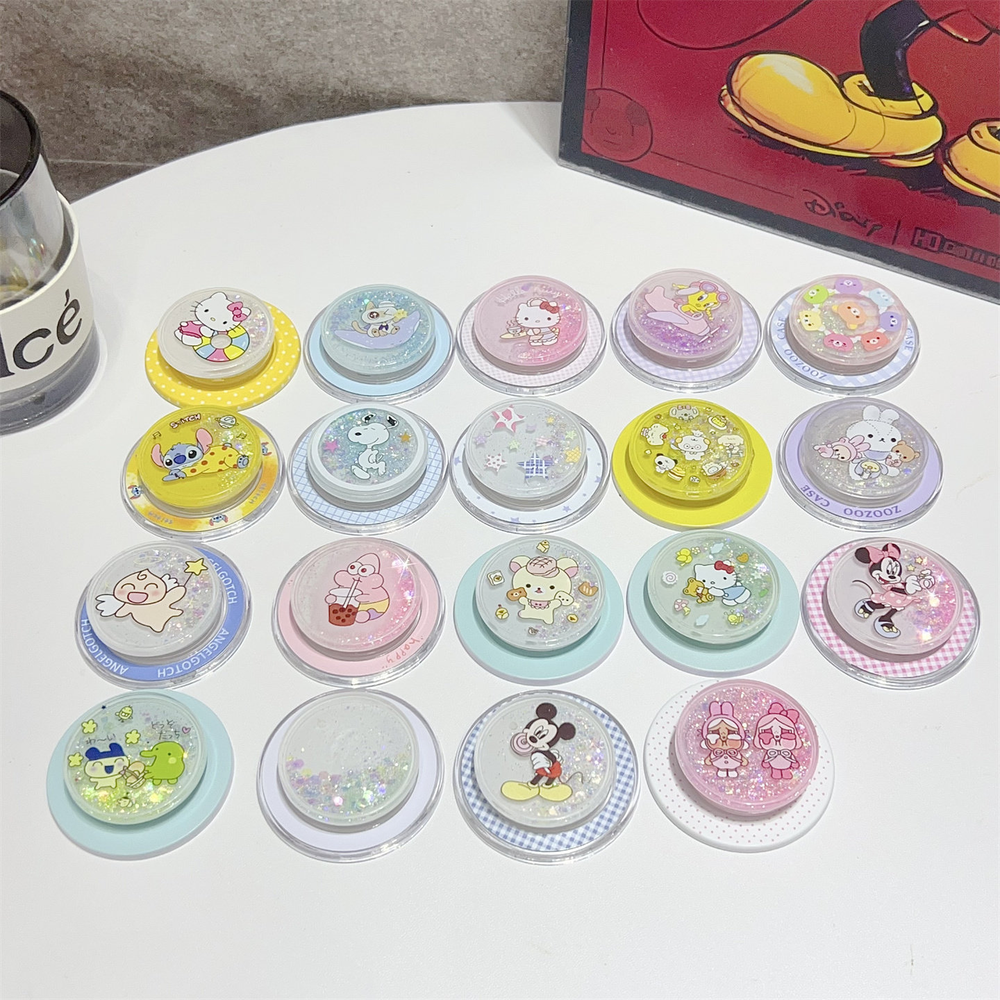 可爱卡通液态流沙手机磁吸支架