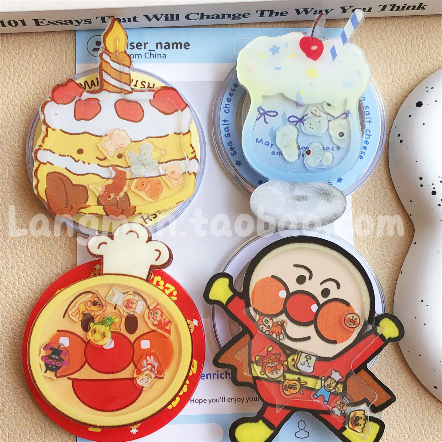 可爱卡通厨师面包超人摇摇乐磁吸支架适用手机懒人桌面指环扣背贴