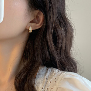 迷度S925银针小众设计珍珠耳环C形耳圈简约气质小香风耳饰高级感
