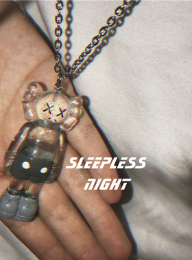 潜入深海送钥匙扣 kaws项链芝麻街吊坠潮牌ins嘻哈土酷项链不褪色