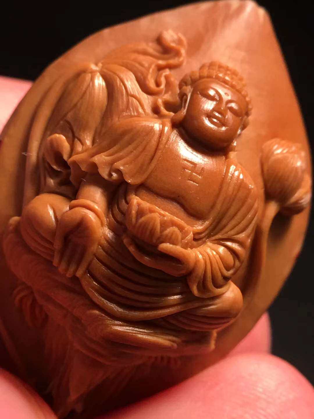 苏工名家刀客大师本工2.6*3.6阿弥陀佛精品橄榄核核雕单籽吊坠