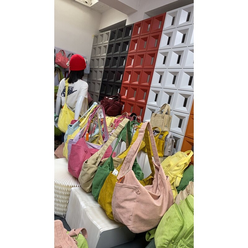 博卜摩登布丁牛奶绒大容量时尚高品质单肩斜挎包高颜值出行女潮包