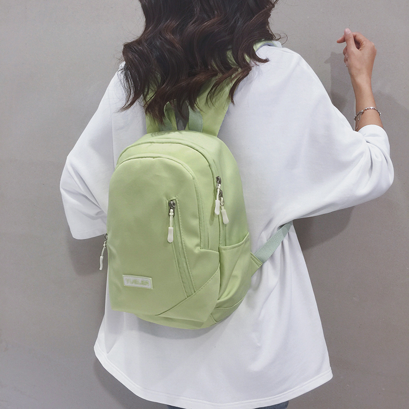 大学生书包女韩版流行简约小号双肩包休闲百搭旅行背包轻便妈咪包