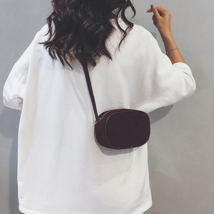 时尚高级感迷你包包女2025新款休闲百搭通勤旅游手机斜挎小方包潮
