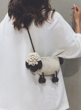 可爱小羊手工编织毛线针织包包女2025新款小众斜挎小包儿童零钱包