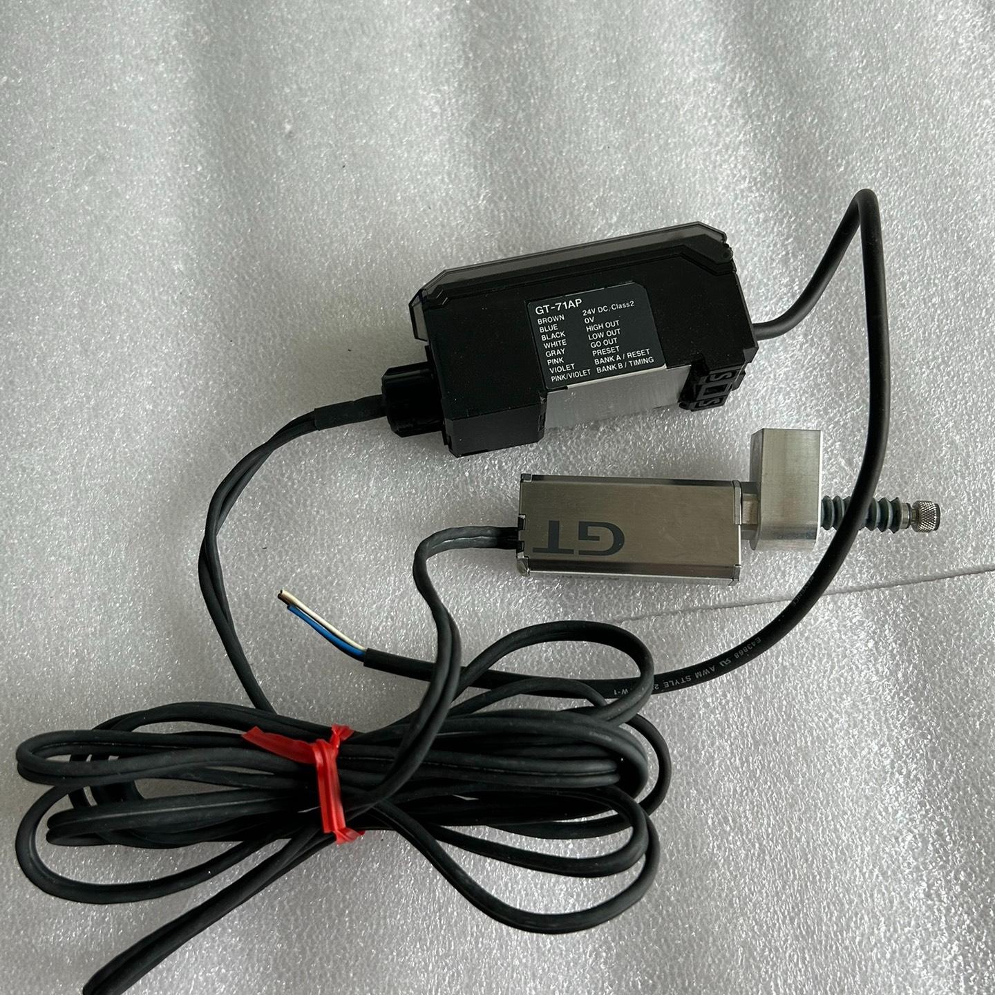 成色漂亮基恩士GT-71AP 配套