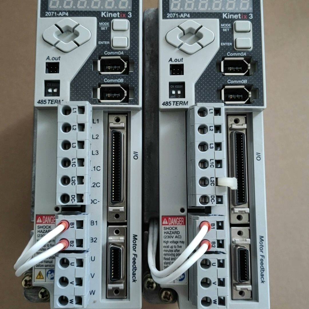 2071-AP4 成色非常漂亮的AB罗克韦尔伺服驱动器 40