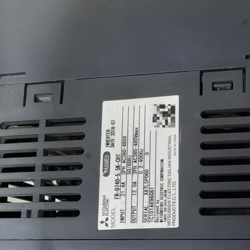 FR-D740-5.5K-CHT   变频器 功能包好