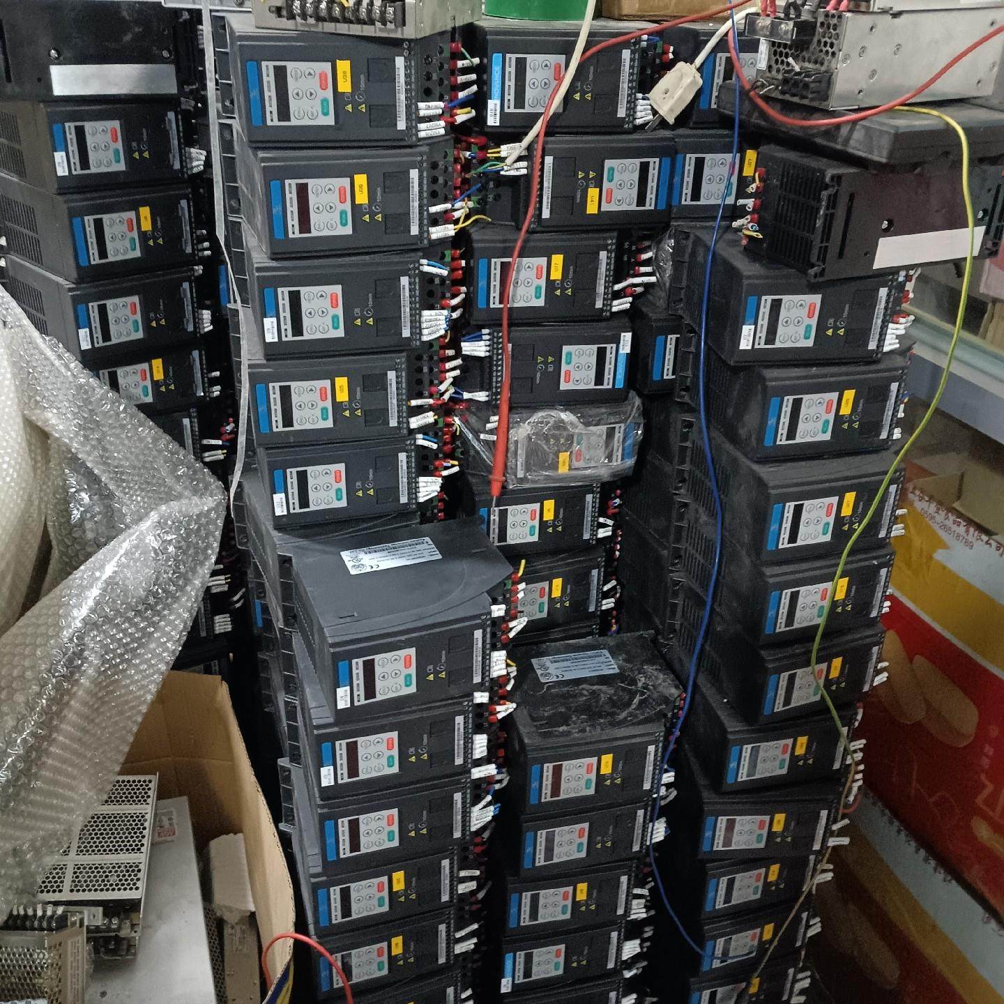 变频器汇川MD200S0.4B拆机 功能包好 实物拍摄成