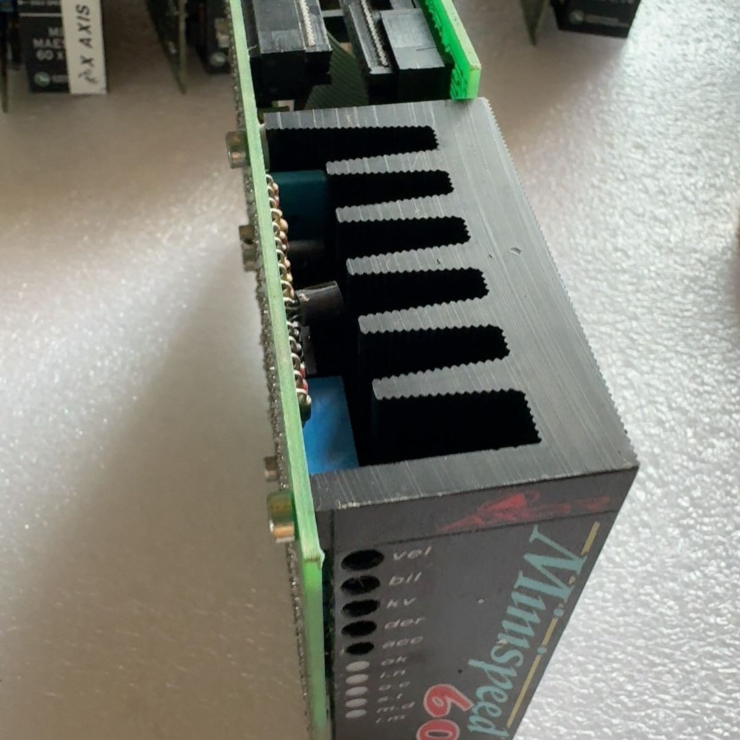 意大利AXOR伺服驱动器MS060-08/16-N-000-