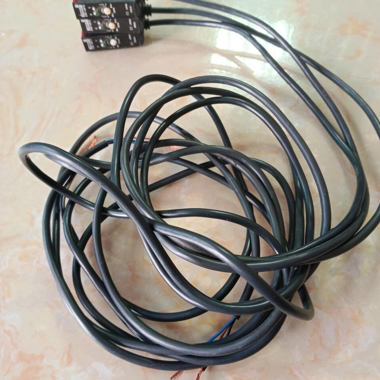 E3S-AD12传感器 拆机件 实物图 成色不错。