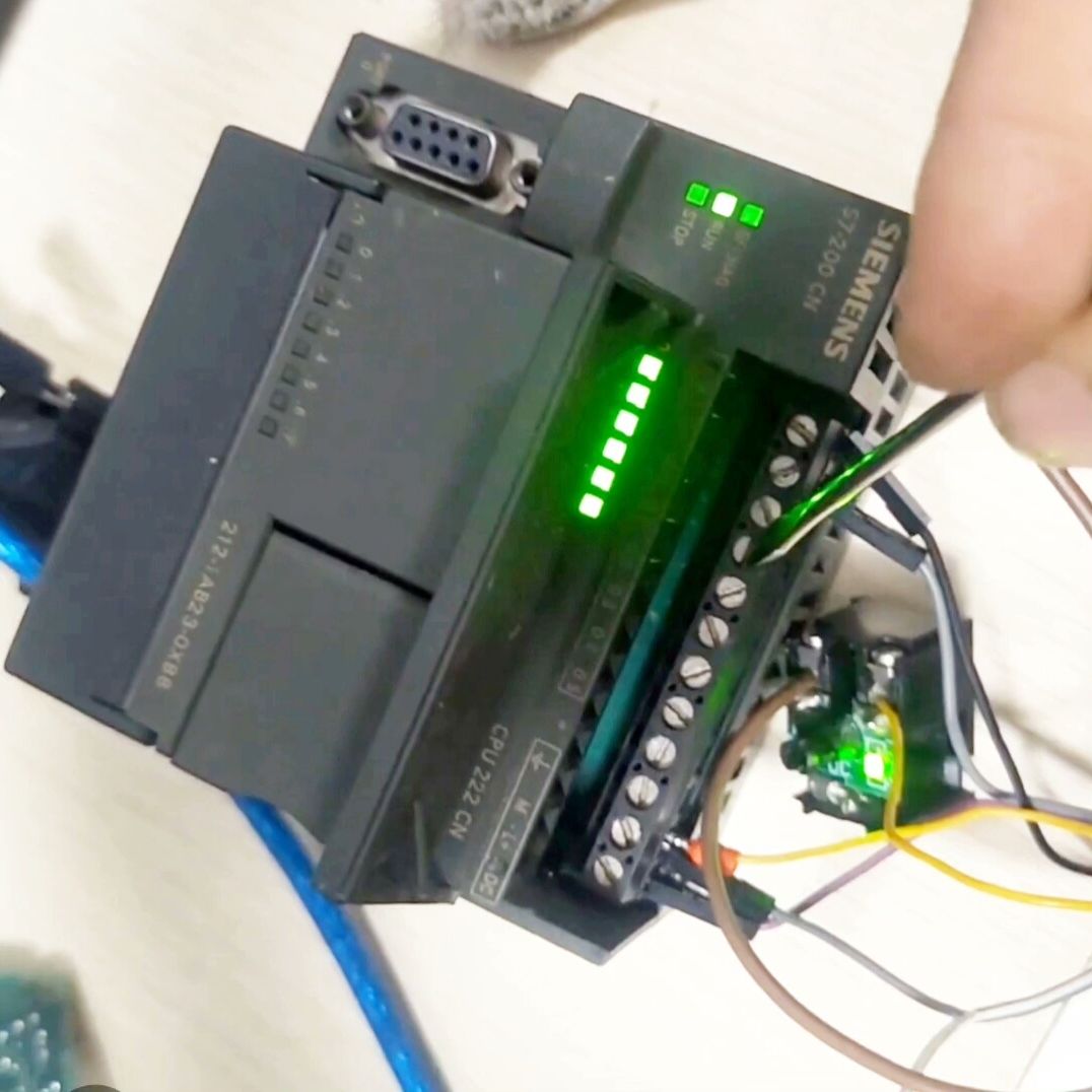 CPU222cn晶体管型 可发脉冲212-1AB23-