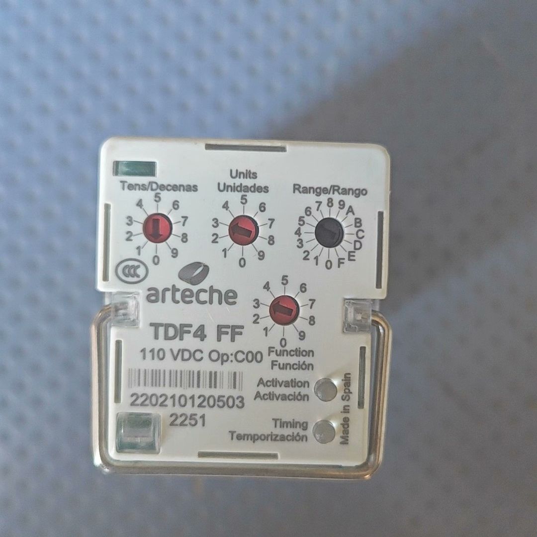 阿塔奇artche继电器 型号TDF4 FF 拆机一件  外