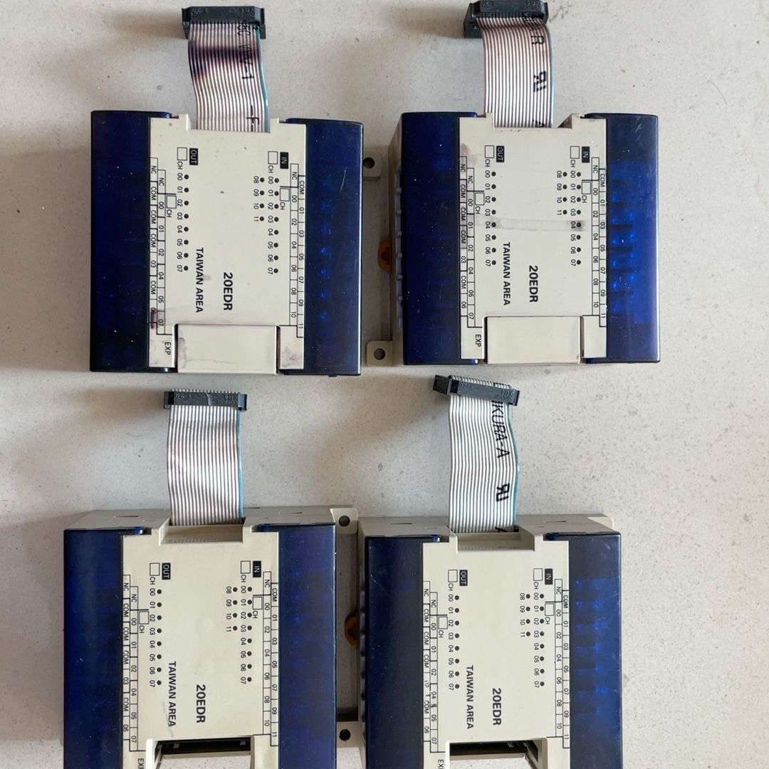 PLC拆机 CPM1R-20EDR  两个少扩展口