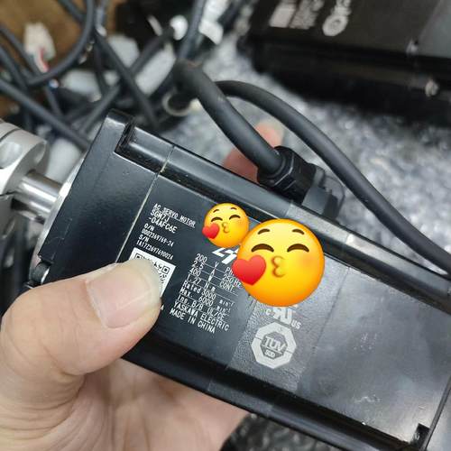 安川伺服7系400w带刹车