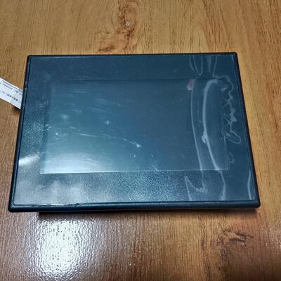 触摸屏NB7W-TW11B 功能正常 成色为实图