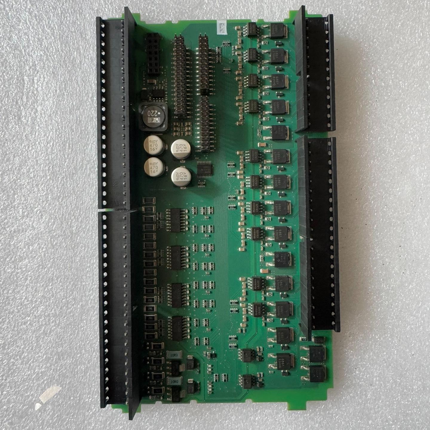 6ES7 288-1ST60-0AA0中板 IO板