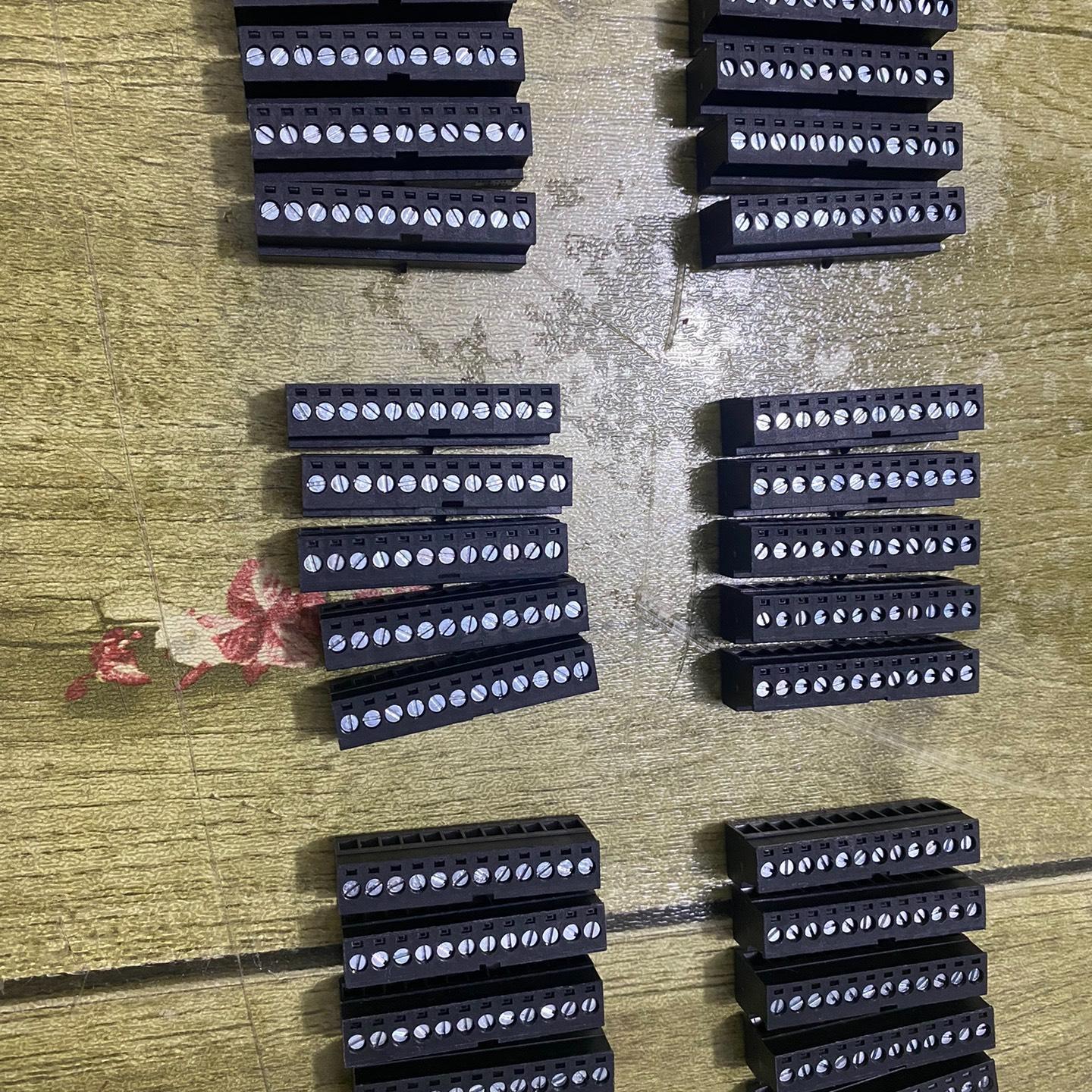 F02 smart200 S7-1200系列用的12位