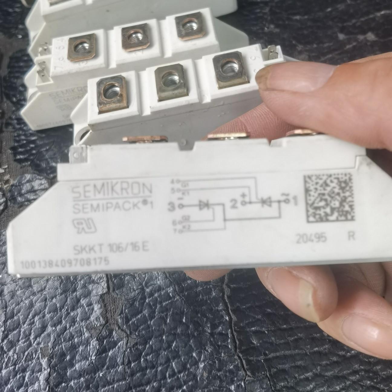 SEMIPACK  SKK T106/16E