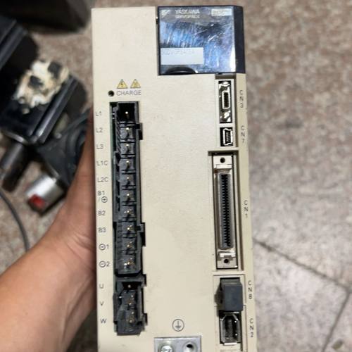 安川驱动器SGDV-3R8A05A