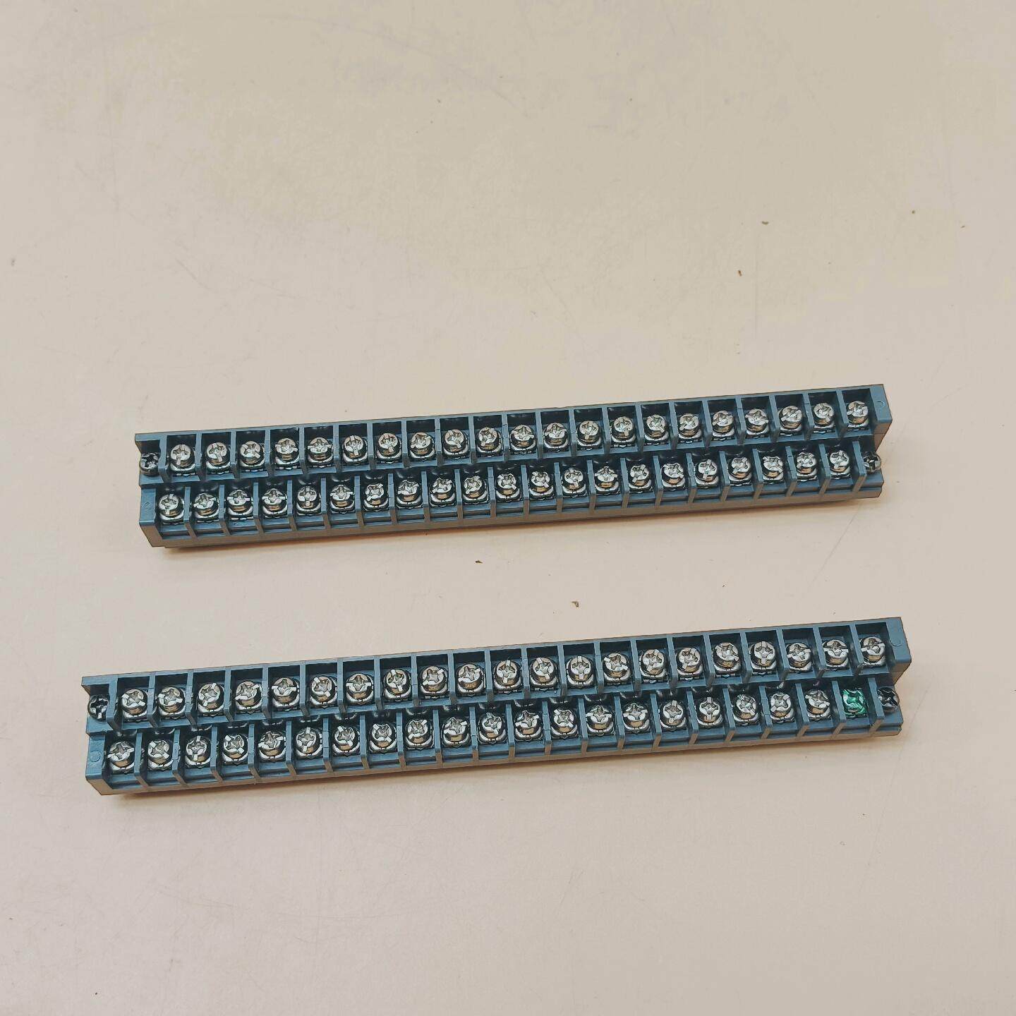 H3U-3232汇川PLC接线端子排现货实物2条 9成新 原