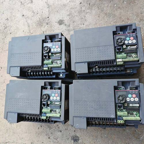 FR-E740-5.5K-CHT现货实拍功能包好 没有小