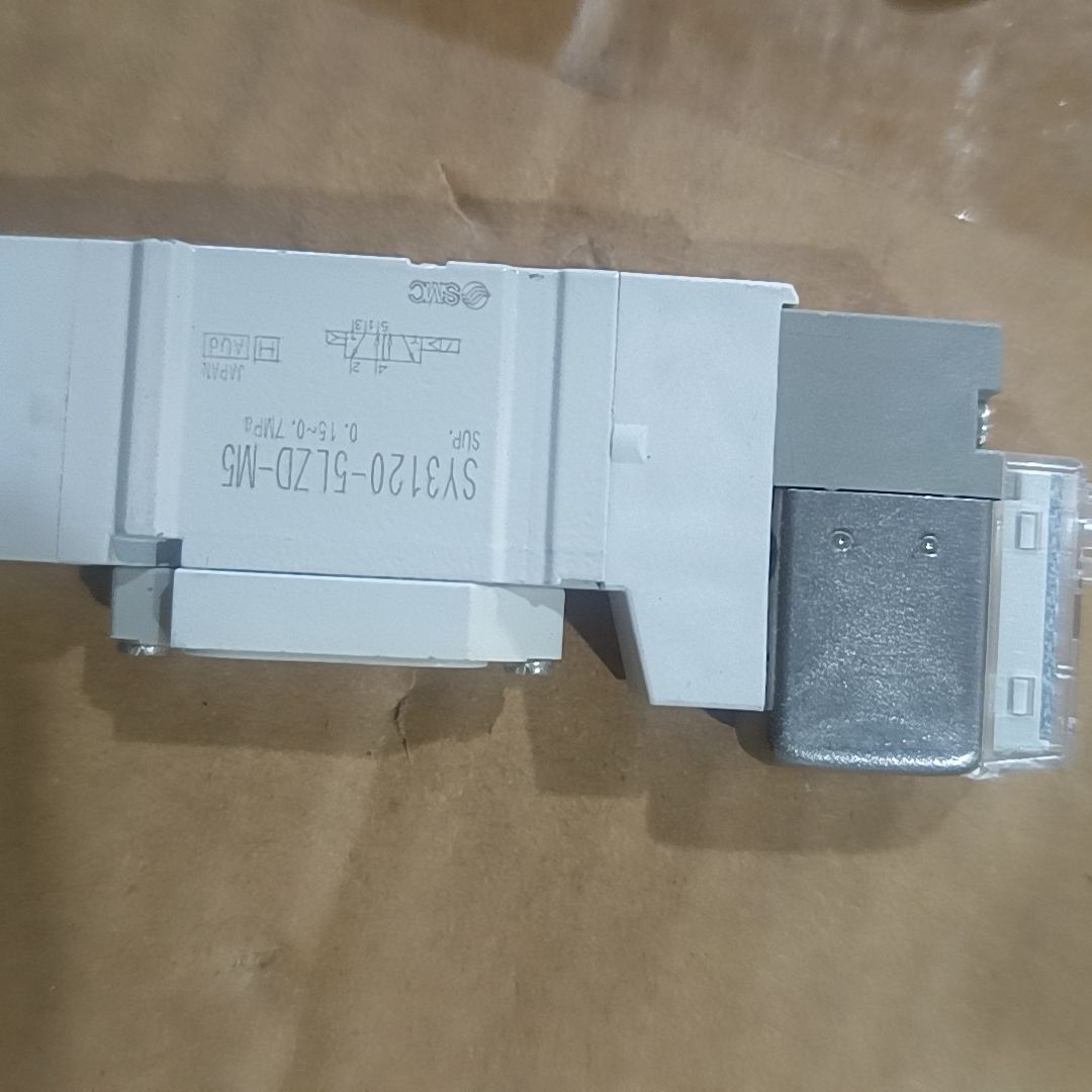 电磁阀 型号SY3120-5LZD-M5 轻微使用